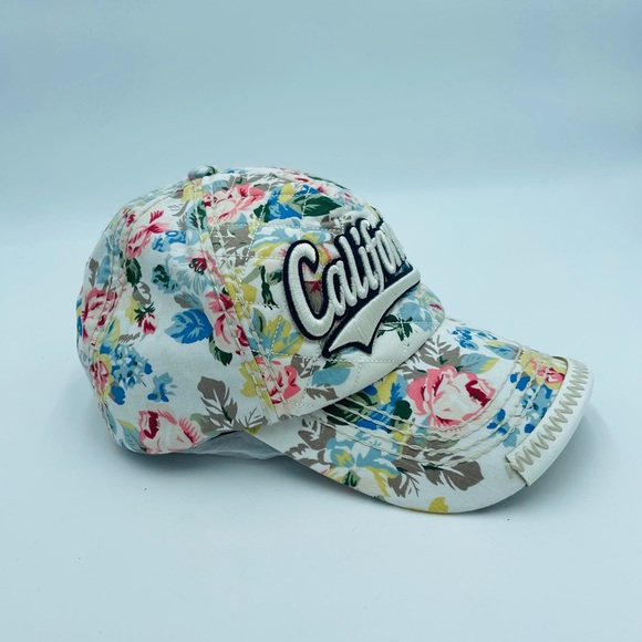 ROBIN RUTH Floral Quilted White Pastel Colors California Baseball Hat - Picture 2 of 6